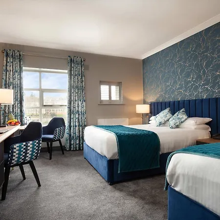 Riverside Park Hotel 4*