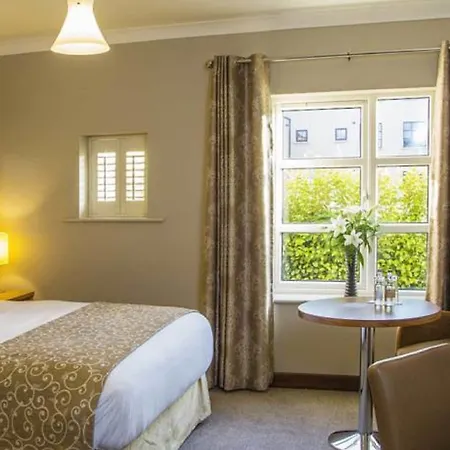 מלון Riverside Park