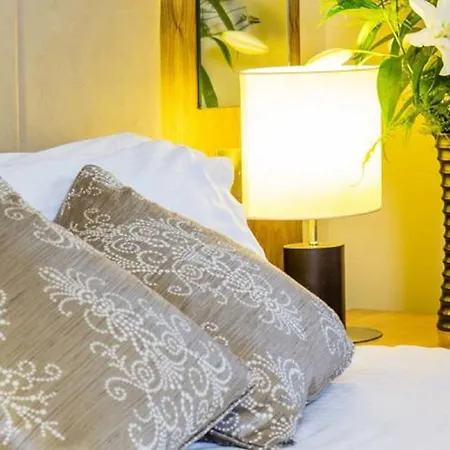 Riverside Park מלון אינסקורתי