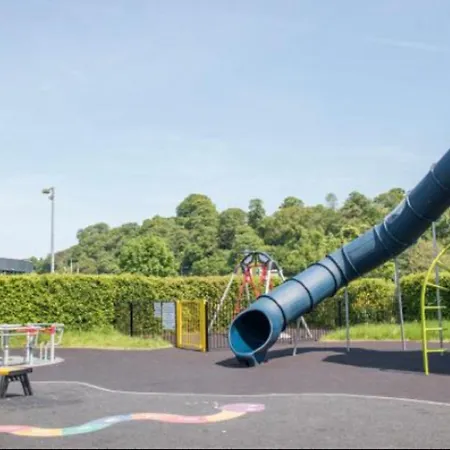 מלון Riverside Park 4*