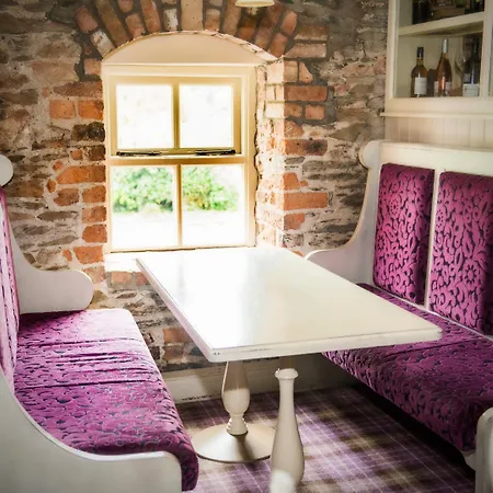 מלון Riverside Park