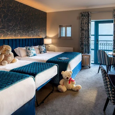 Riverside Park 4*