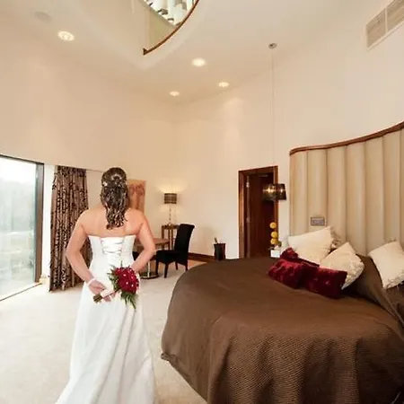 The Riverside Park 4* Enniscorthy