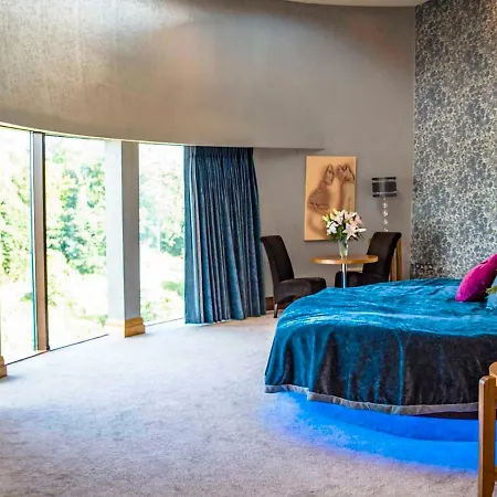 Riverside Park 4* Enniscorthy