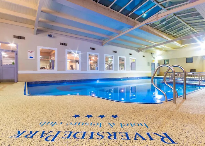 Riverside Park Hotel